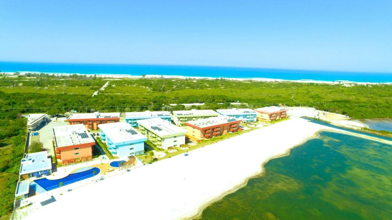 Apart Golden Lake Residence Arraial do Cabo Exterior photo
